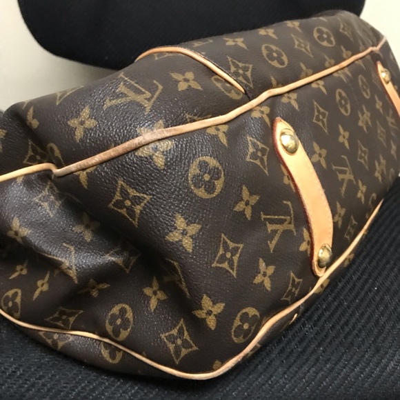 Trade with @kimmihoward1972 LV Galliera Gm & Eva DE for LV neverfull mm path2018 - Picture 2 of 16